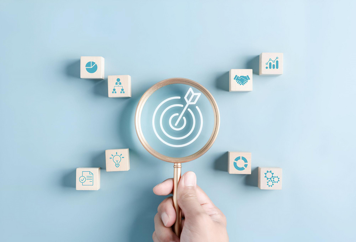 Retargeting vs Remarketing: Perbedaan & Tips Melakukannya